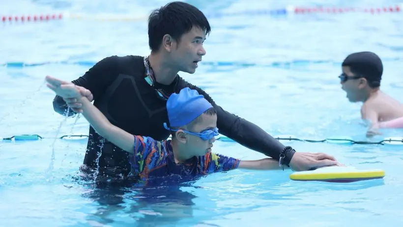 Ban hành chương trình dạy bơi an toàn cho học sinh